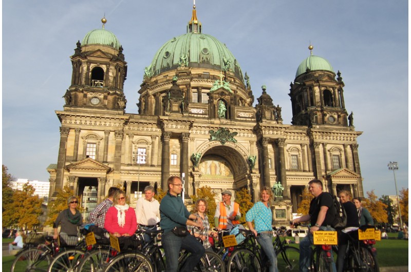 Kostenlose geführte Radtour durch Berlin inklusive im